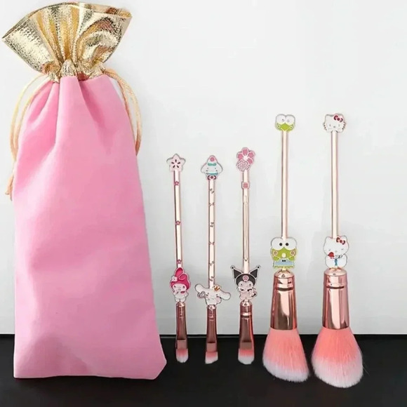 Cartoon hello kitty make up brushes - Picture 1 of 4
